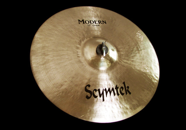 17" Modern Crash