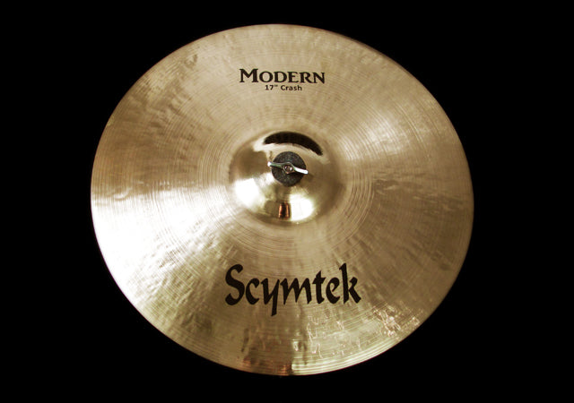 17" Modern Crash