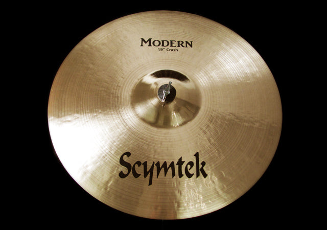 19" Modern Crash