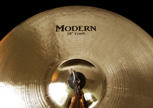 18" Modern Crash